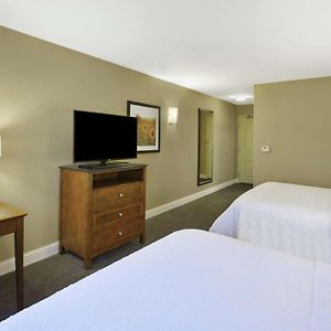 Queen Room Two Queen Beds Non-Smoking